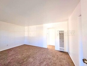 359 W 49th St in San Bernardino, CA - Building Photo - Building Photo