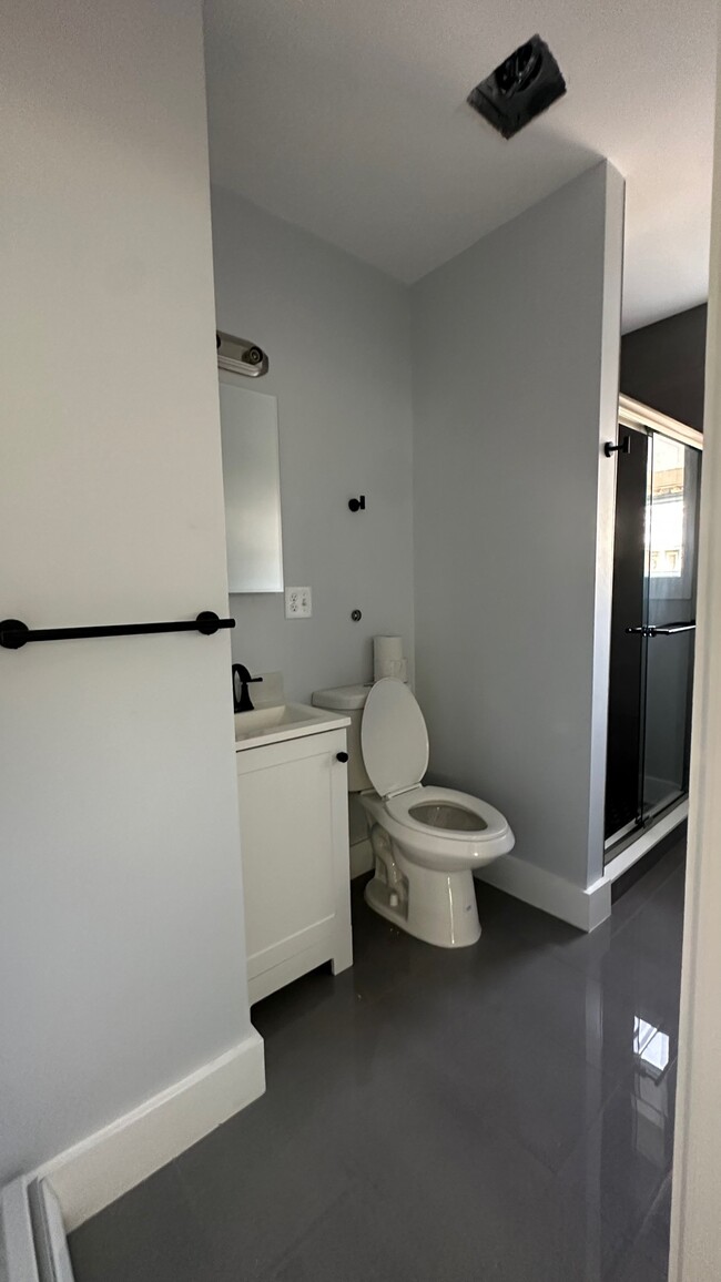 13 Alston St in Somerville, MA - Building Photo - Building Photo