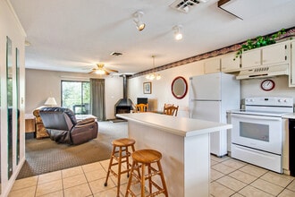 Hiawatha East in Crossville, TN - Foto de edificio - Building Photo