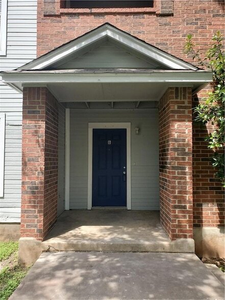 4208 Duval Rd in Austin, TX - Foto de edificio - Building Photo