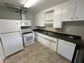 13653 E 13th Ave in Aurora, CO - Building Photo - Building Photo