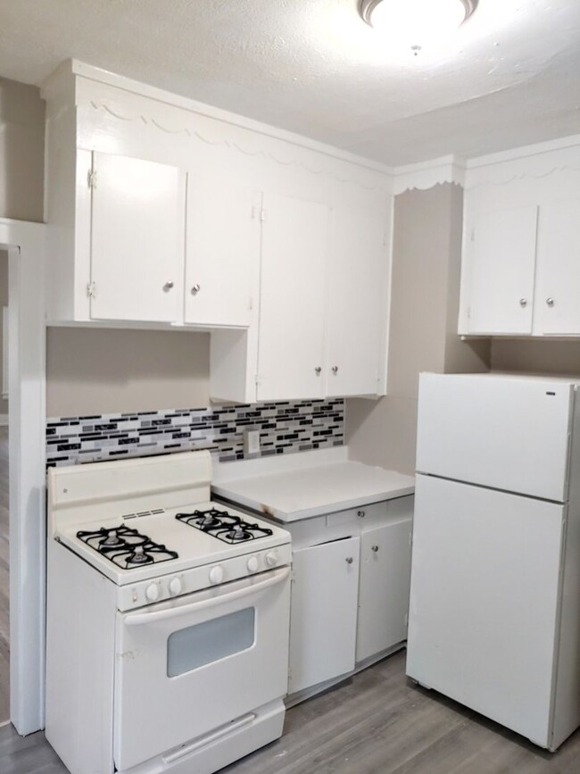 32 Strohm St in Rochester, NY - Building Photo - Building Photo