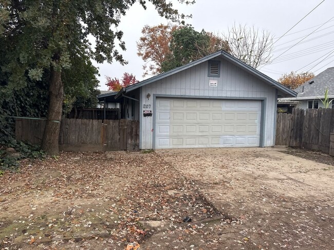 property at 207 Flora St