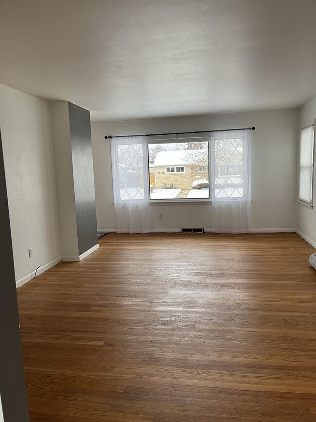 2509 Delaware Ave in Racine, WI - Building Photo - Building Photo