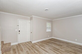 2995 Creel Rd in College Park, GA - Building Photo - Building Photo