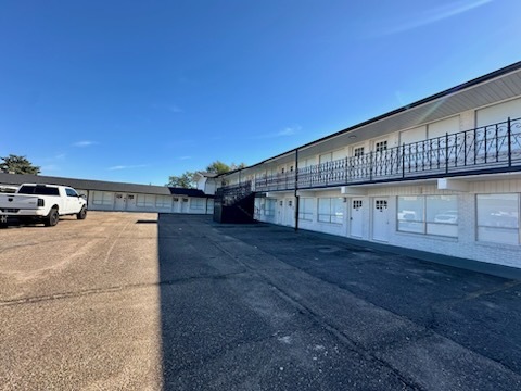 Blossom City Studios in Magnolia, AR - Foto de edificio