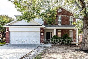21115 Rio Sabinal in San Antonio, TX - Building Photo