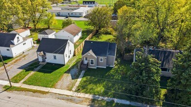 149 W Lane Ave in Lima, OH - Building Photo - Building Photo