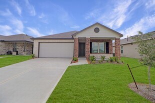 17327 Ridge Dr in Barrett, TX - Building Photo