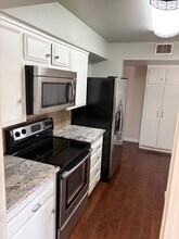 105 River Oaks Dr in Bakersfield, CA - Building Photo - Building Photo