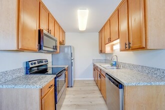 505 E Madison Ave in El Cajon, CA - Building Photo - Building Photo