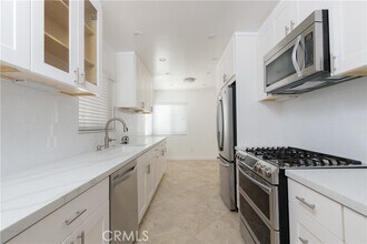 2033 W 236th Pl in Torrance, CA - Building Photo - Building Photo