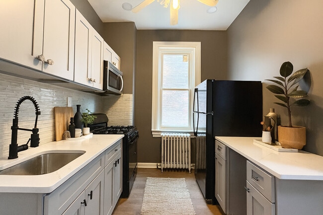 347 Kerlin St in Chester, PA - Foto de edificio - Building Photo