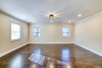 30 Whitfield Ln in Coram, NY - Building Photo - Building Photo