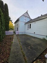 1212 S 3rd St in Mount Vernon, WA - Building Photo