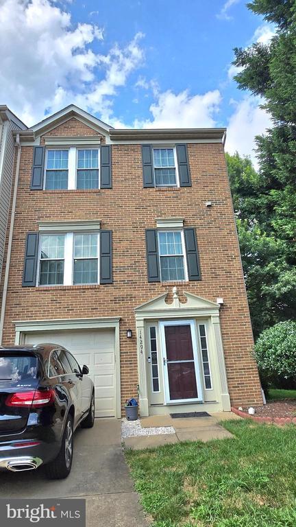 property at 14294 Glade Spring Dr