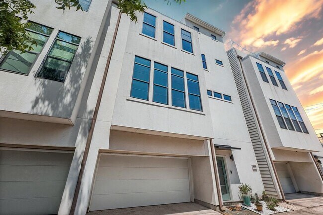 property at 1705 Weber St