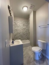1447 W 17th St in Chicago, IL - Building Photo - Building Photo