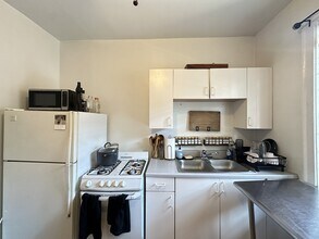 1933 W Crystal St in Chicago, IL - Building Photo - Building Photo