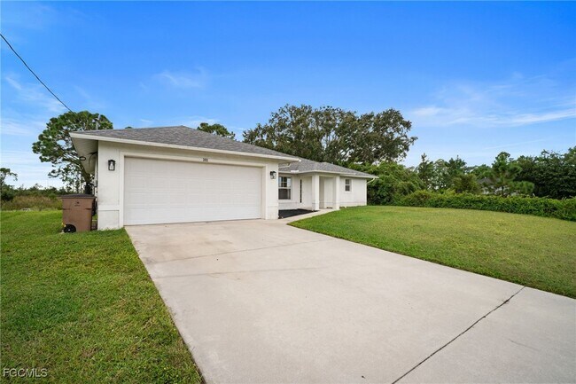 3011 50th St SW in Lehigh Acres, FL - Building Photo - Building Photo