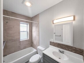 16 Arcola St, Unit 2 in Boston, MA - Building Photo - Building Photo