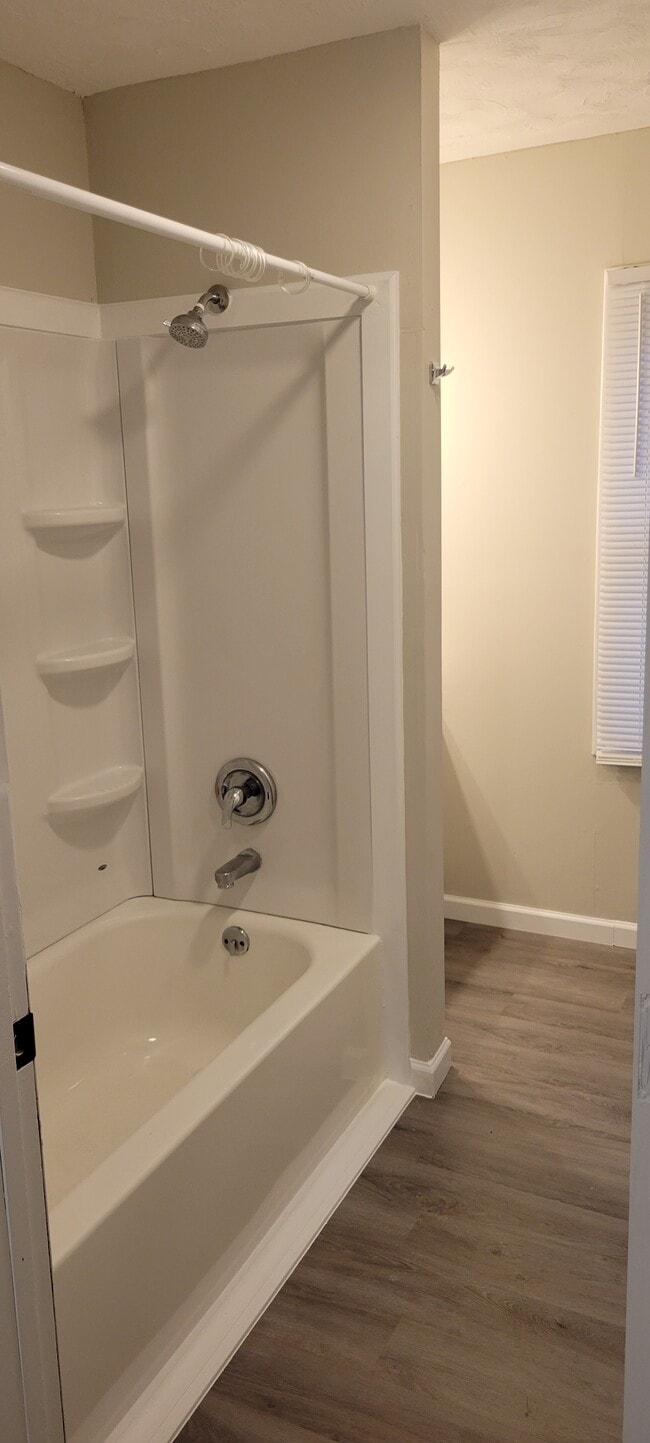 1109 Chester St in Williamsport, PA - Foto de edificio - Building Photo