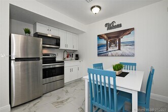 1720 NE 13th St-Unit -4 in Fort Lauderdale, FL - Building Photo - Building Photo