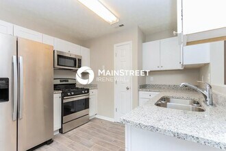 330 Fallview Dr in Mcdonough, GA - Building Photo - Building Photo