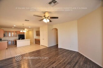 7330 W Sophie Ln in Phoenix, AZ - Building Photo - Building Photo