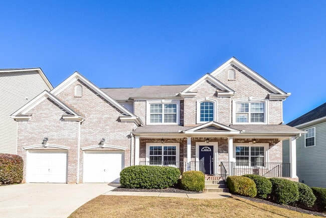 property at 3018 New Haven Ln
