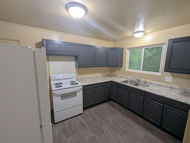 property at 2577 Dorwood Dr