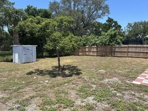 13264 120th Ln in Largo, FL - Building Photo - Building Photo
