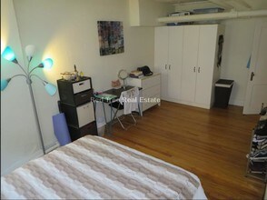 1748 Beacon St in Brookline, MA - Foto de edificio - Building Photo