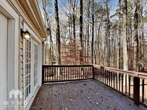 195 N Fayette Dr in Fayetteville, GA - Foto de edificio - Building Photo