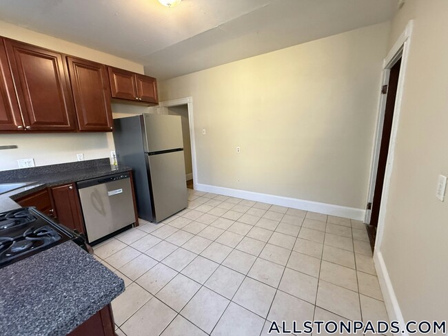 35 Allston St in Boston, MA - Building Photo - Building Photo