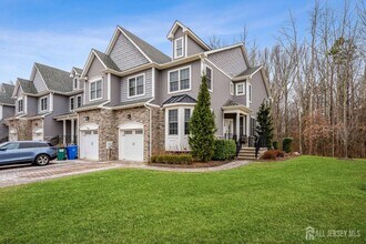 2 Gonzalez Dr in Old Bridge, NJ - Building Photo - Building Photo