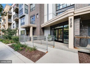 820 Emerald St SE-Unit -105 in St. Paul, MN - Building Photo - Building Photo