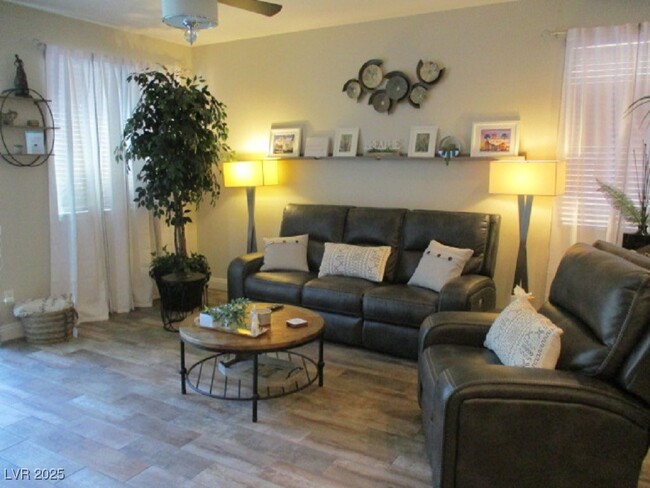 3925 Jamison Park Ln in North Las Vegas, NV - Foto de edificio - Building Photo