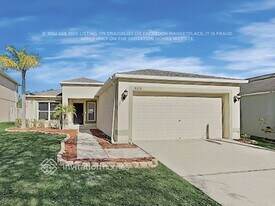 4616 Ramshead Dr in Valrico, FL - Building Photo