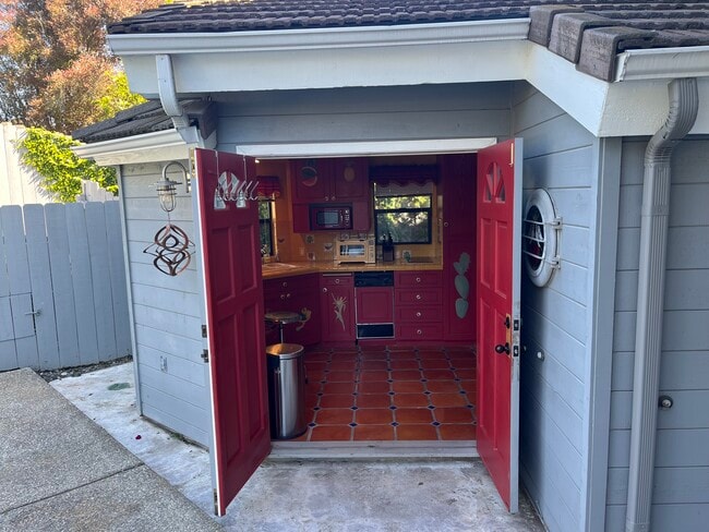 property at 10045 Waldgrove Pl
