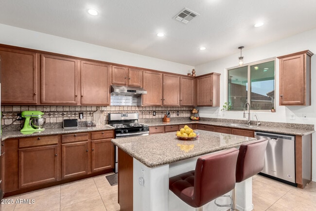 20961 E Via De Olivos in Queen Creek, AZ - Building Photo - Building Photo