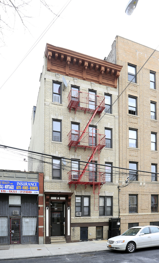 1734 Victor St in Bronx, NY - Building Photo - Building Photo