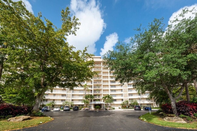 property at 3507 Oaks Way