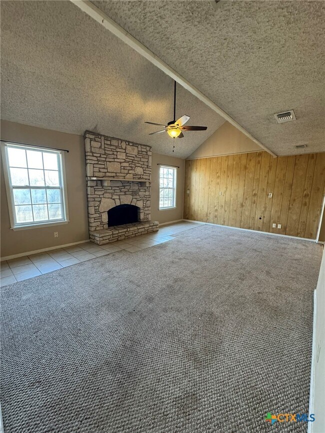 205 Wingate Ct in Seguin, TX - Building Photo - Building Photo