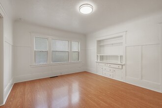 2025 12th St in Sacramento, CA - Building Photo - Building Photo