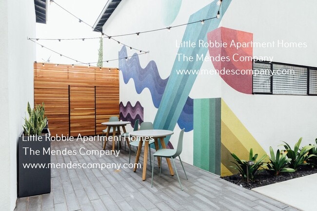 1762 1/2 Robinson Ave in San Diego, CA - Building Photo - Building Photo