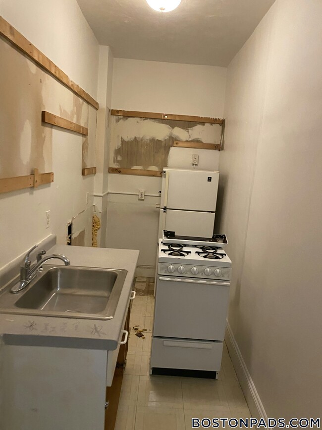 property at 91 Westland Ave