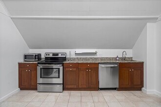 155 5th St in Cambridge, MA - Building Photo - Building Photo