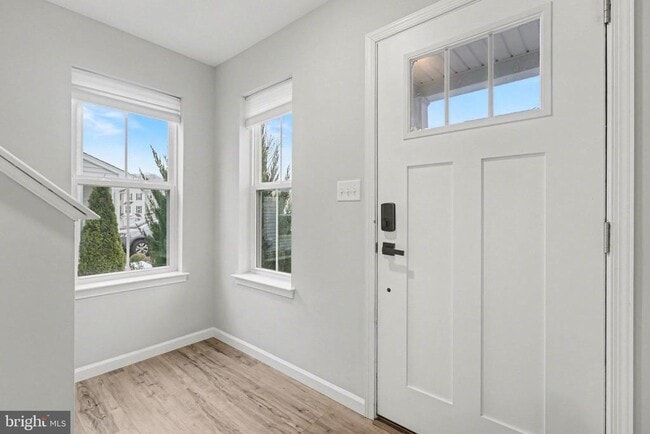 8110 Kelly Dr in Harrisburg, PA - Foto de edificio - Building Photo