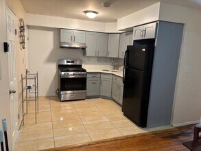 21 Alan Terrace in Jersey City, NJ - Building Photo - Building Photo